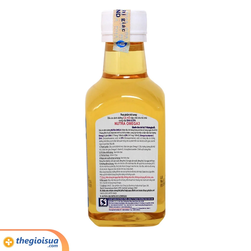 Dầu ăn Nutra Omega 3 cá hồi 240ml (Chi Lê)